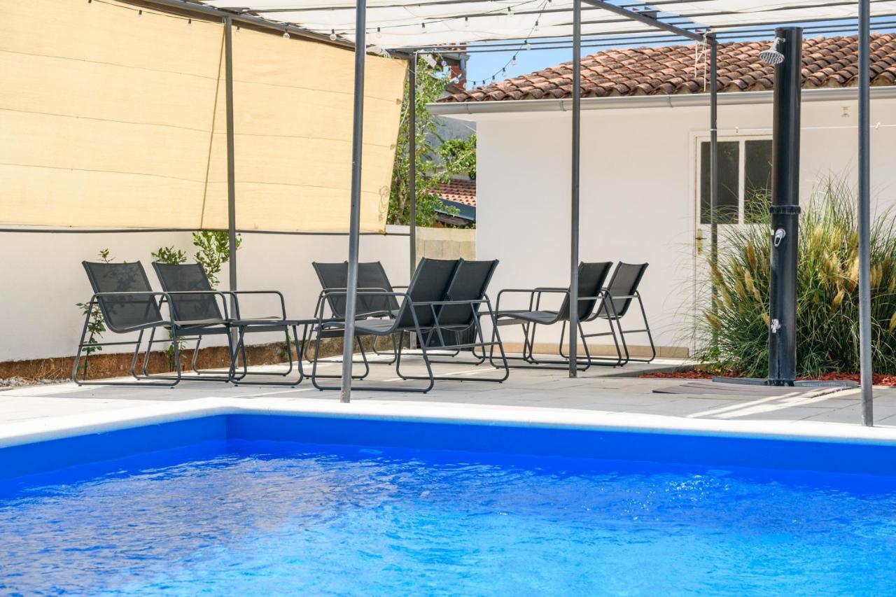 Summer House Nina Apartment Pavicini Екстериор снимка